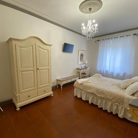 Palazzo Mari Suite & Rooms B&B Montevarchi Dış mekan fotoğraf