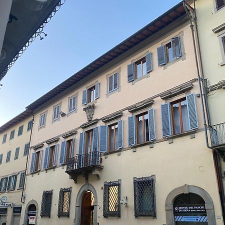 Palazzo Mari Suite & Rooms B&B Montevarchi Dış mekan fotoğraf