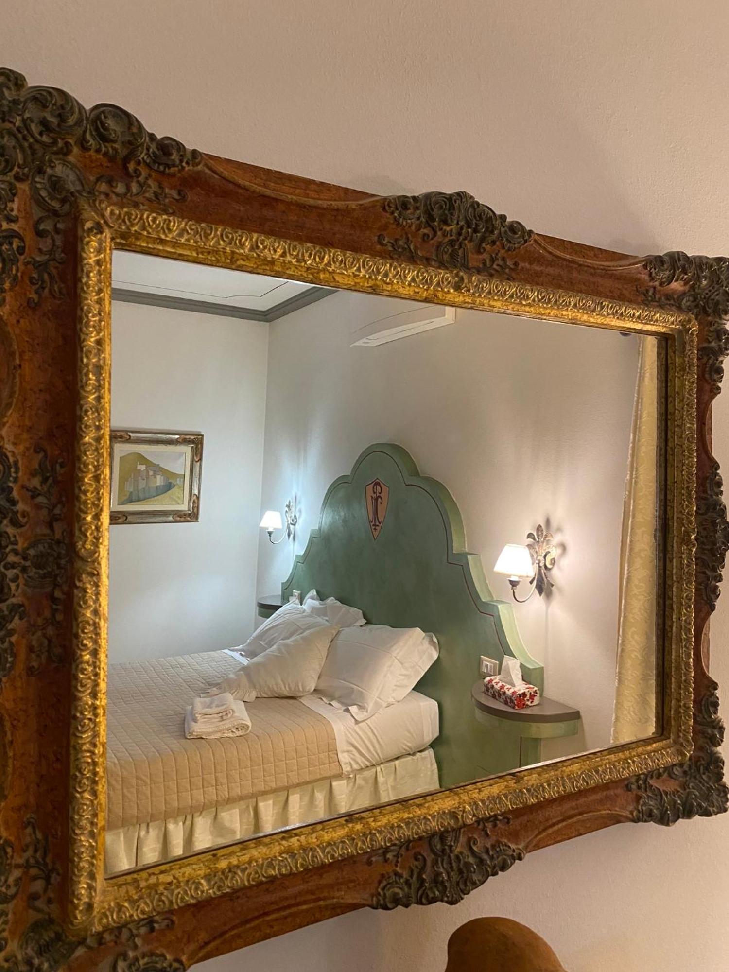 Palazzo Mari Suite & Rooms B&B Montevarchi Dış mekan fotoğraf