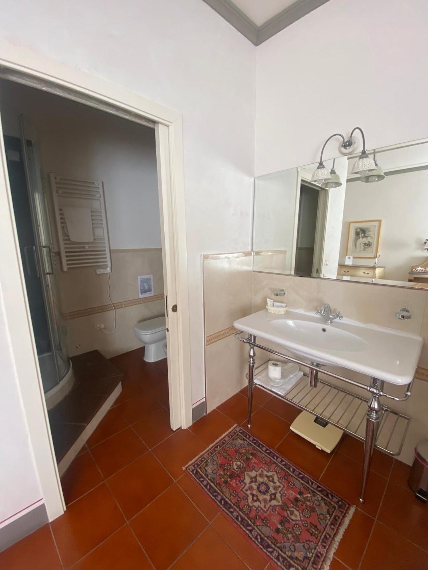 Palazzo Mari Suite & Rooms B&B Montevarchi Dış mekan fotoğraf