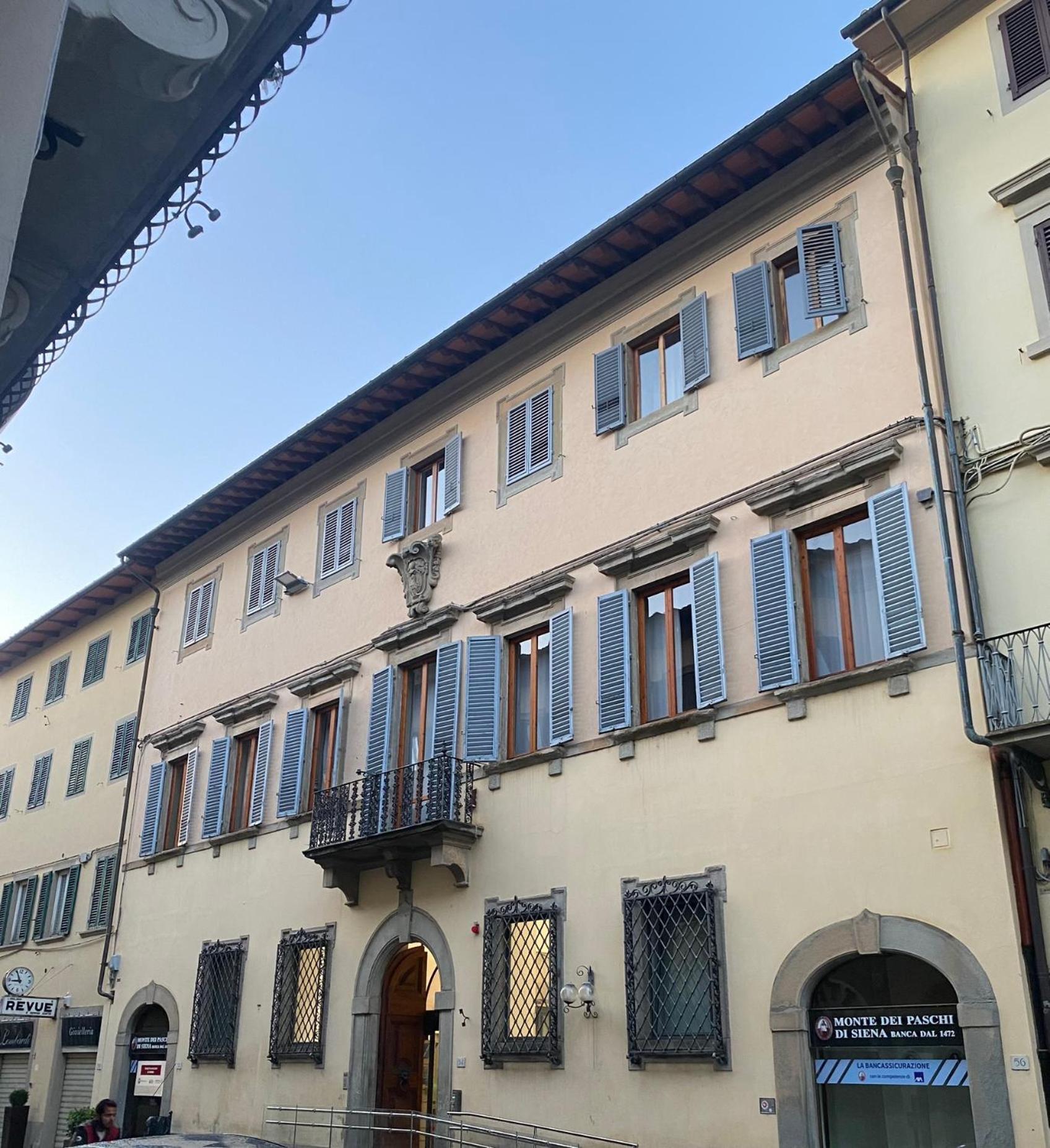 Palazzo Mari Suite & Rooms B&B Montevarchi Dış mekan fotoğraf