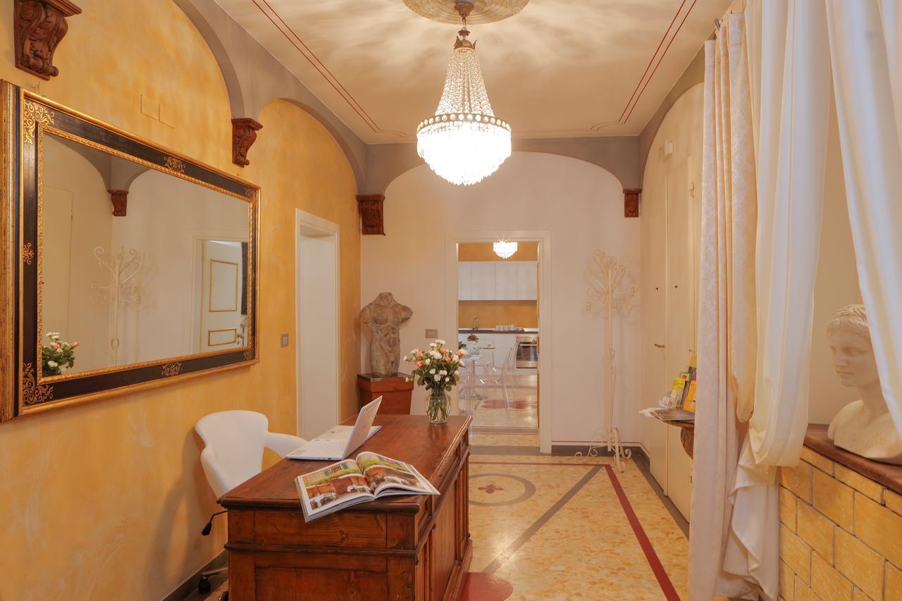 Palazzo Mari Suite & Rooms B&B Montevarchi Dış mekan fotoğraf