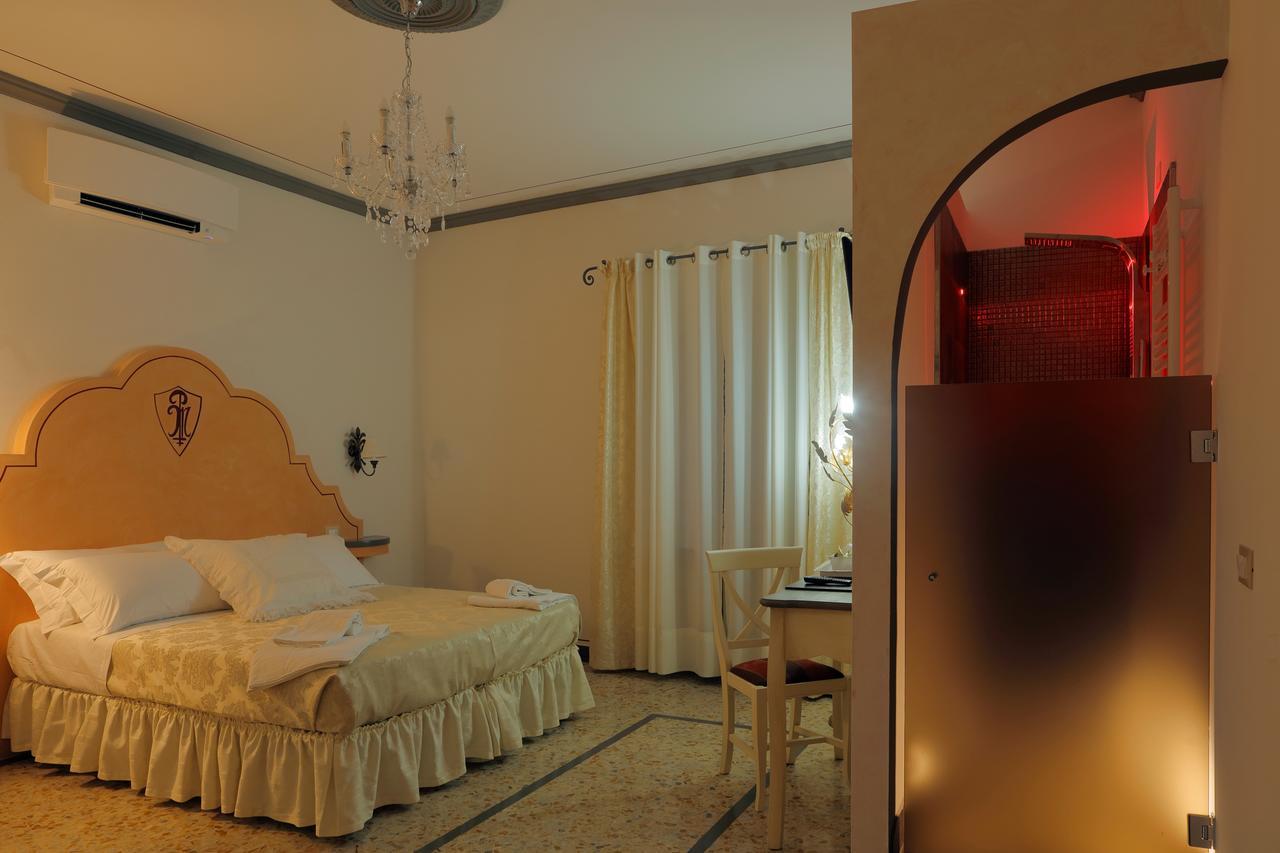 Palazzo Mari Suite & Rooms B&B Montevarchi Dış mekan fotoğraf